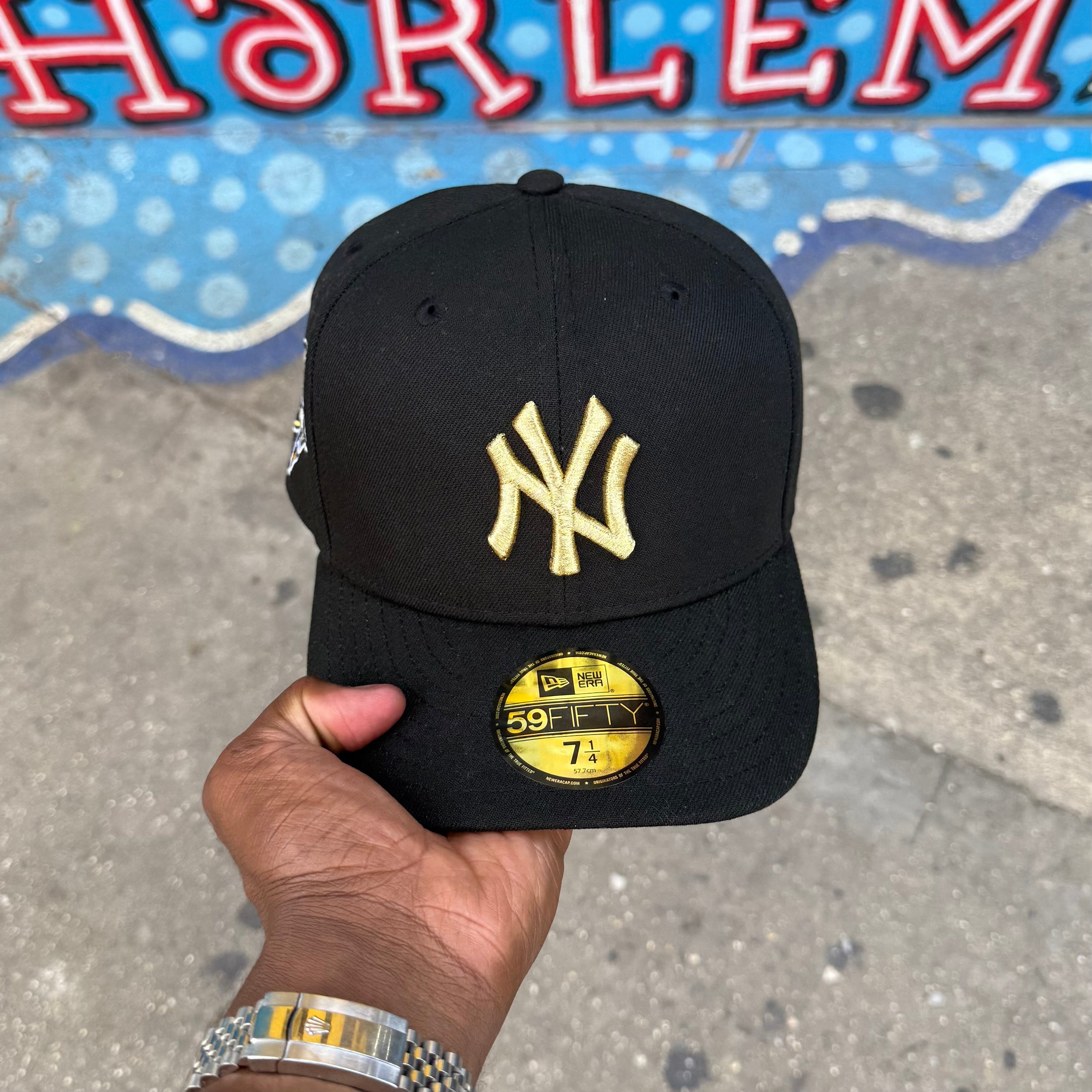 New York Yankees All Black Metallic Gold Logo 2000 WS