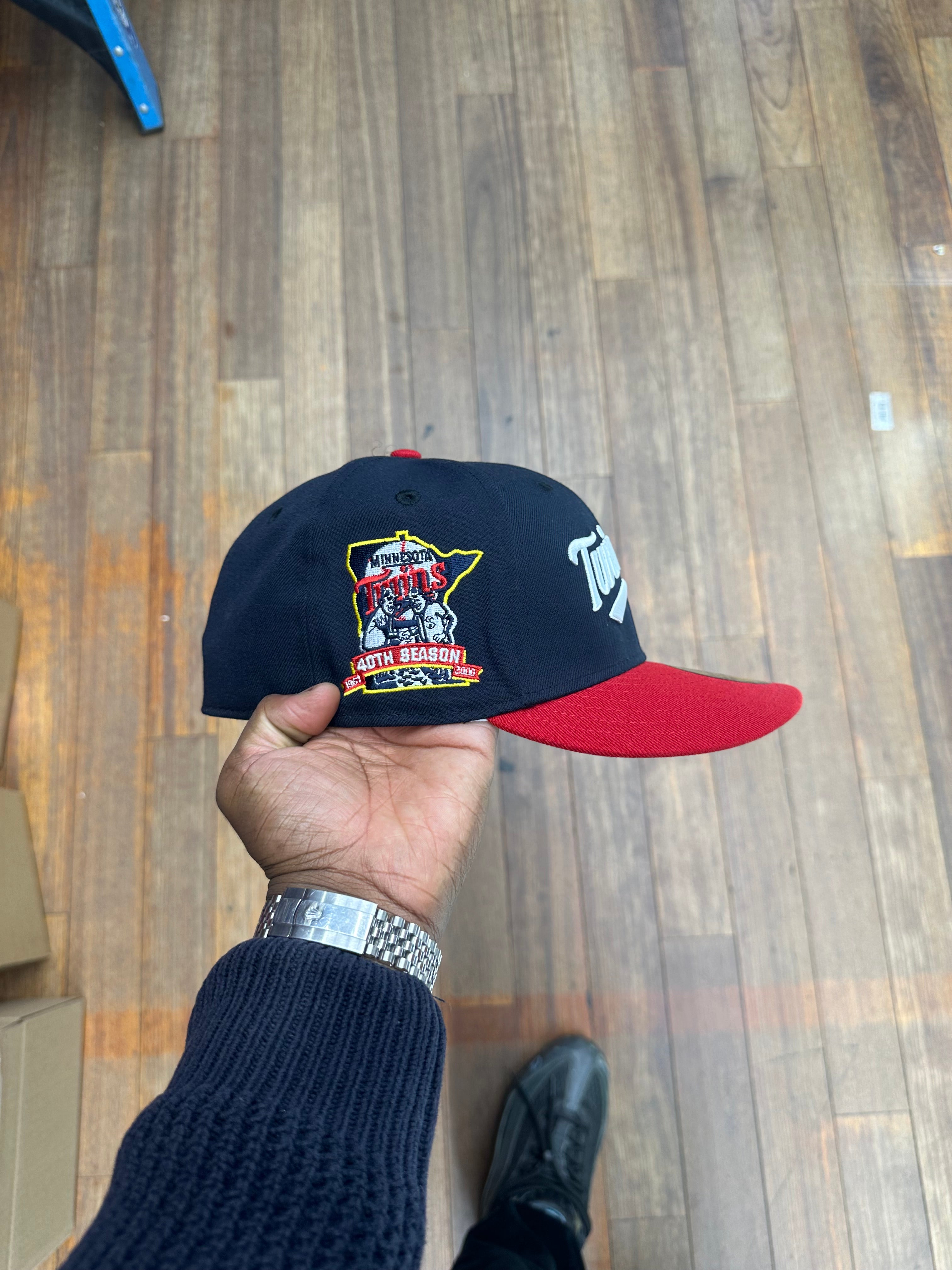 Minnesota Twins Navy Script Twin Cities and Red 40Th